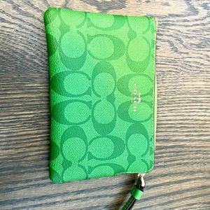 Coach green wristlet - brand new never used and in perfect condition